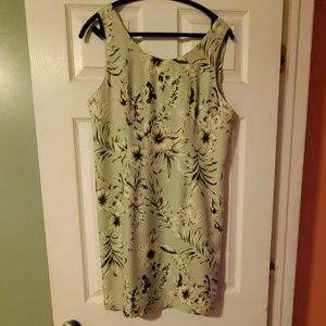 Green hawaiin summer dress